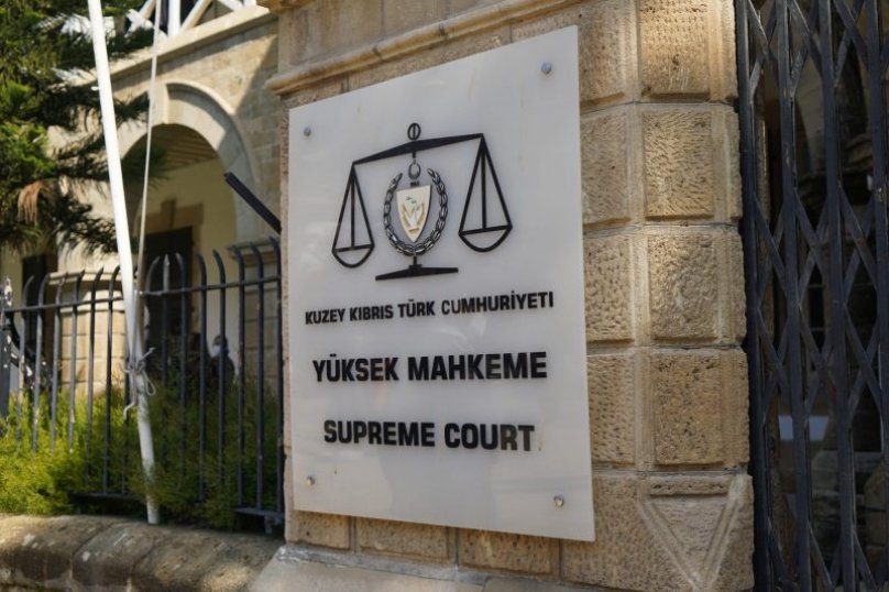 Yüksek Mahkeme: “Meryem Gezici aleyhine Mahkeme avlusunda bağırmak, uygunsuz tavır ve hareket suçlamasıyla dava getirildi” Yüksek Mahkeme: "Meryem Gezici aleyhine Mahkeme avlusunda bağırmak, uygunsuz tavır ve hareket suçlamasıyla dava getirild