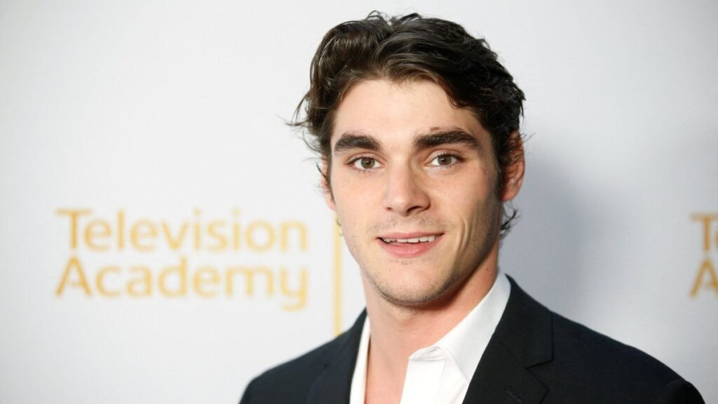 ‘Breaking Bad’ oyuncusu ve engelli hakları savunucusu RJ Mitte 34 yaşında öldü ‘Breaking Bad’ oyuncusu ve engelli hakları savunucusu RJ Mitte 34 yaşında öldü